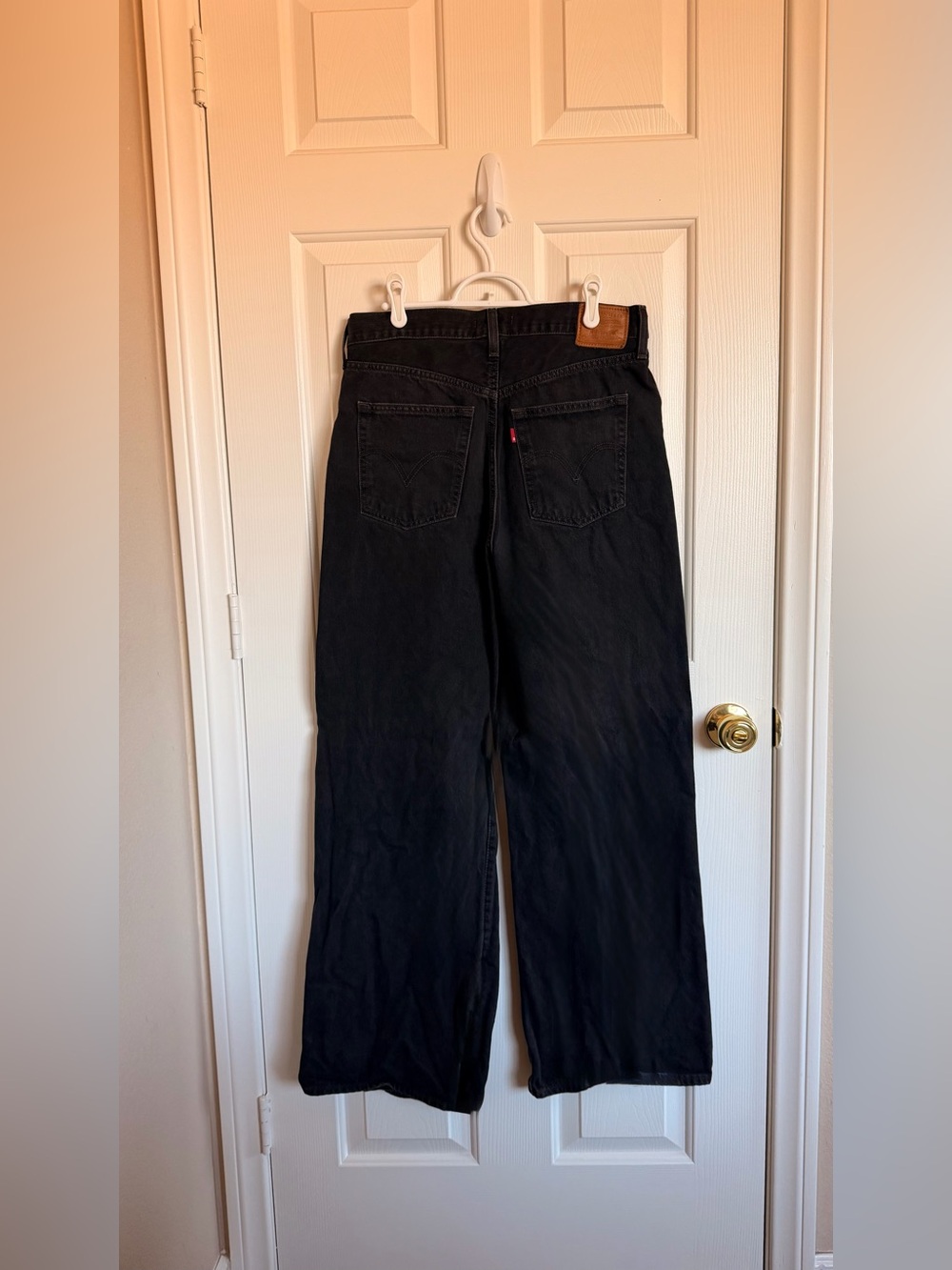 Levi's Ribcage Wide Leg Jeans in Rosie Posie - W31 x L32 - Picture 6 of 6